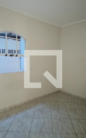 Casa à venda com 300m², 3 quartos e 3 vagas Casa à venda com 300m², 3 quartos e 3 vagasQuarto 3