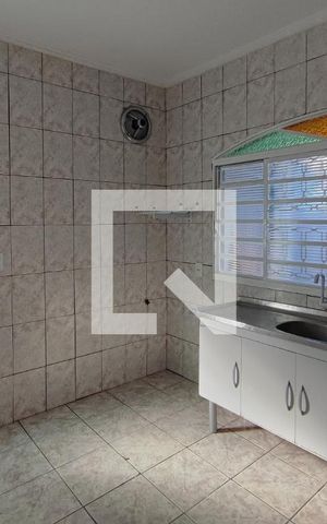 Casa à venda com 300m², 3 quartos e 3 vagas Casa à venda com 300m², 3 quartos e 3 vagasCozinha