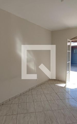 Casa à venda com 300m², 3 quartos e 3 vagas Casa à venda com 300m², 3 quartos e 3 vagasQuarto Suíte 1