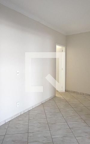 Casa à venda com 300m², 3 quartos e 3 vagas Casa à venda com 300m², 3 quartos e 3 vagasSala de Jantar