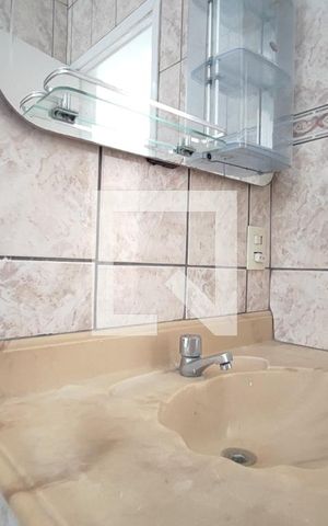 Casa à venda com 300m², 3 quartos e 3 vagas Casa à venda com 300m², 3 quartos e 3 vagasBanheiro Social