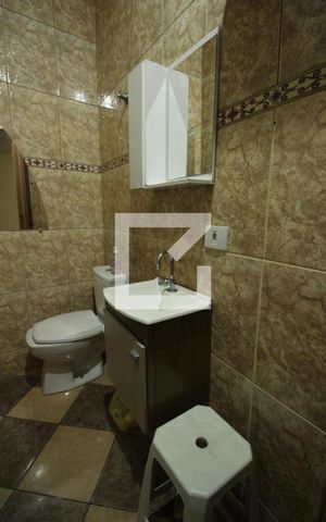 Casa à venda com 150m², 4 quartos e 1 vagaBanheiro social 