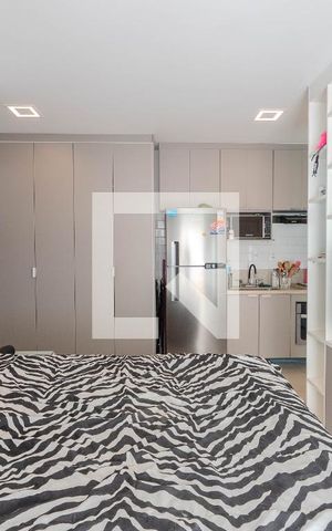 Studio à venda com 42m², 1 quarto e 1 vaga Studio à venda com 42m², 1 quarto e 1 vagaStudio