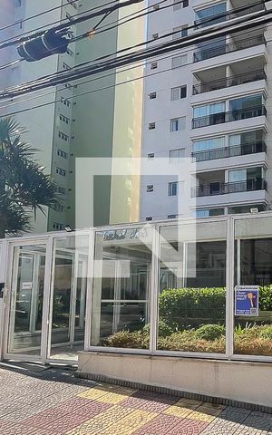 Apartamento para alugar com 69m², 2 quartos e 2 vagasFachada + plaquinha