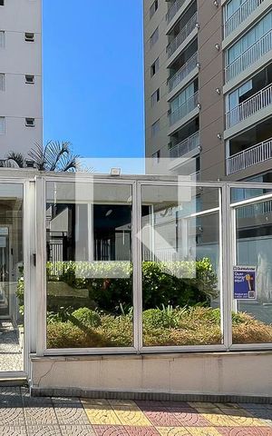 Apartamento para alugar com 69m², 2 quartos e 2 vagasFachada + plaquinha