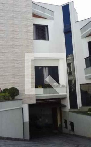 Casa à venda com 232m², 4 quartos e 4 vagasFoto 02