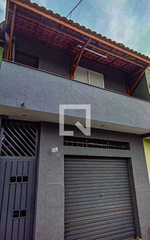 Casa para alugar com 70m², 2 quartos e sem vaga Casa para alugar com 70m², 2 quartos e sem vagaFachada