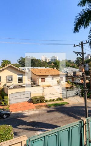 Casa de condomínio à venda com 300m², 4 quartos e 5 vagas Casa de condomínio à venda com 300m², 4 quartos e 5 vagasVista Varanda Quarto 4