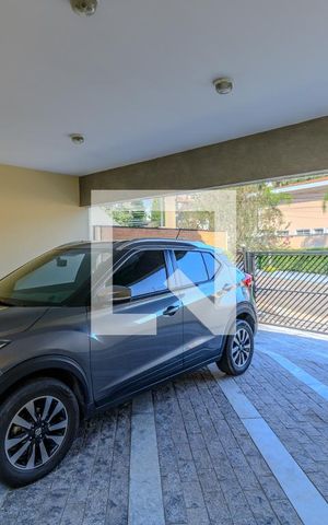 Casa de condomínio à venda com 300m², 4 quartos e 5 vagas Casa de condomínio à venda com 300m², 4 quartos e 5 vagasGaragem