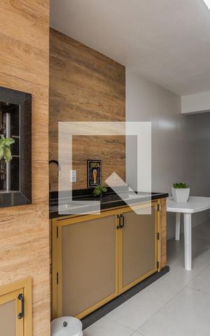 Casa à venda com 180m², 4 quartos e 3 vagas Casa à venda com 180m², 4 quartos e 3 vagasGaragem
