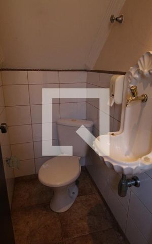Casa para alugar com 345m², 2 quartos e 4 vagasLavabo
