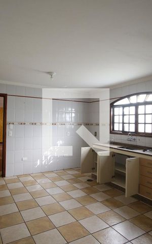 Casa para alugar com 345m², 2 quartos e 4 vagasCozinha