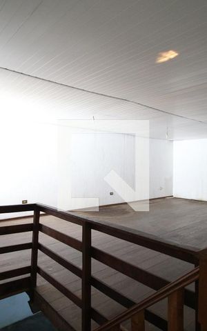 Casa para alugar com 345m², 2 quartos e 4 vagasHall