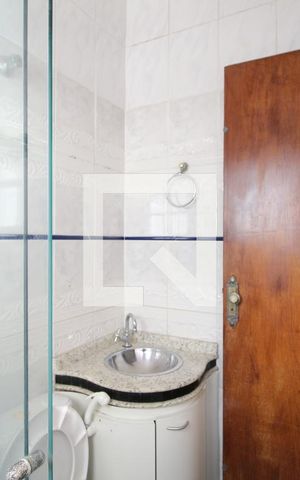 Casa para alugar com 345m², 2 quartos e 4 vagasBanheiro Social