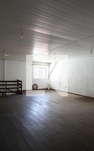Casa para alugar com 345m², 2 quartos e 4 vagasHall