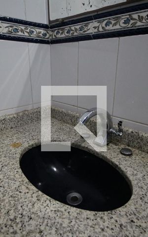 Casa para alugar com 345m², 2 quartos e 4 vagasBanheiro da Suíte