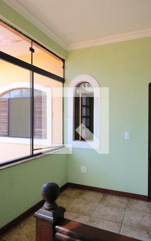 Casa para alugar com 345m², 2 quartos e 4 vagasSacada