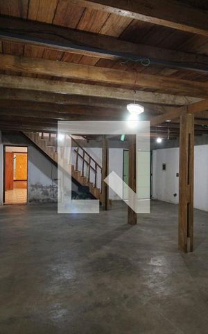 Casa para alugar com 345m², 2 quartos e 4 vagasHall