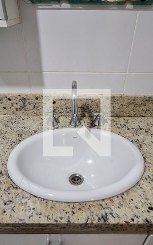 Apartamento à venda com 90m², 3 quartos e 2 vagas Apartamento à venda com 90m², 3 quartos e 2 vagasBanheiro da Suíte