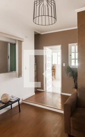 Casa à venda com 187m², 3 quartos e 2 vagas Casa à venda com 187m², 3 quartos e 2 vagasEscritório