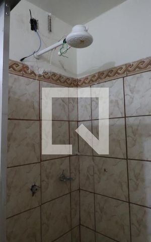 Casa à venda com 100m², 3 quartos e 2 vagasBanheiro 1