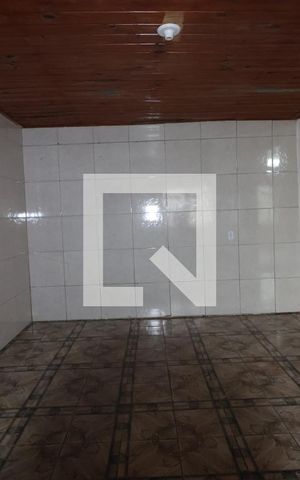 Casa à venda com 100m², 3 quartos e 2 vagasCozinha e Área de Serviço
