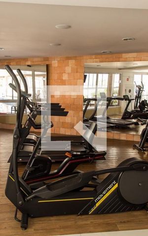 Apartamento à venda com 72m², 3 quartos e 1 vaga Apartamento à venda com 72m², 3 quartos e 1 vagaÁrea comum - Academia
