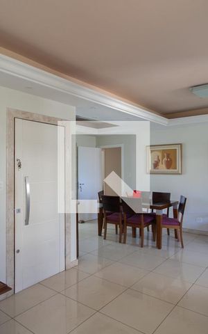 Apartamento à venda com 276m², 4 quartos e 3 vagas Apartamento à venda com 276m², 4 quartos e 3 vagasSala