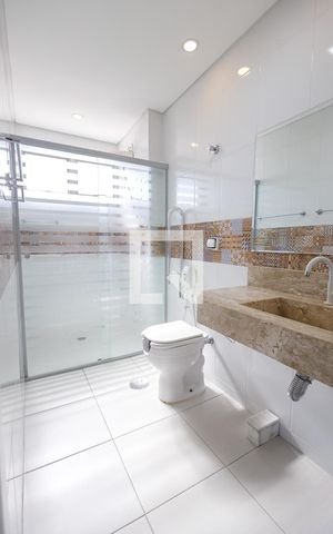 Apartamento para alugar com 110m², 3 quartos e 1 vaga Apartamento para alugar com 110m², 3 quartos e 1 vagaBanheiro da Suíte