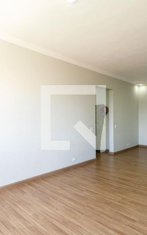 Apartamento para alugar com 110m², 3 quartos e 1 vaga Apartamento para alugar com 110m², 3 quartos e 1 vagaSala