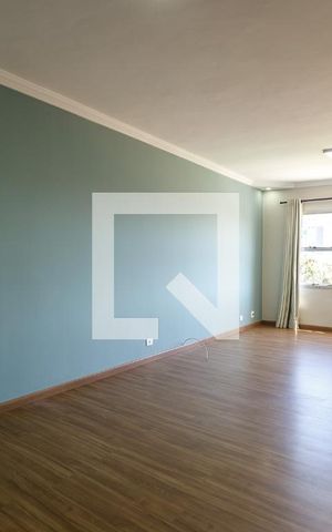 Apartamento para alugar com 110m², 3 quartos e 1 vaga Apartamento para alugar com 110m², 3 quartos e 1 vagaSala