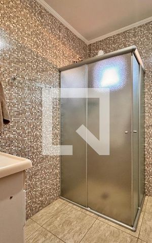 Casa à venda com 325m², 3 quartos e 5 vagas Casa à venda com 325m², 3 quartos e 5 vagasBanheiro 2