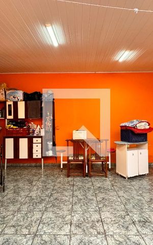 Casa à venda com 325m², 3 quartos e 5 vagas Casa à venda com 325m², 3 quartos e 5 vagasÁrea de Serviço