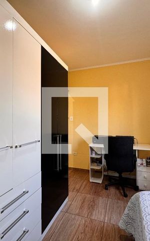 Casa à venda com 325m², 3 quartos e 5 vagas Casa à venda com 325m², 3 quartos e 5 vagasQuarto 2