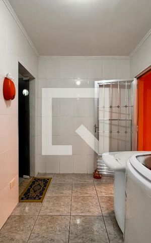Casa à venda com 325m², 3 quartos e 5 vagas Casa à venda com 325m², 3 quartos e 5 vagasLavanderia
