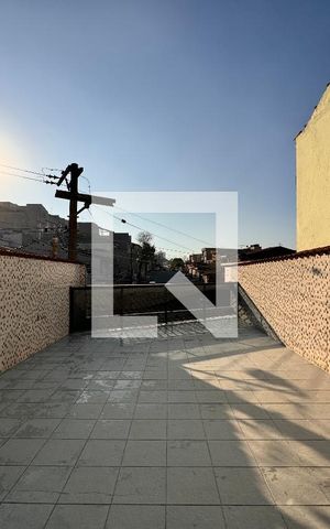 Casa à venda com 325m², 3 quartos e 5 vagas Casa à venda com 325m², 3 quartos e 5 vagasQuintal