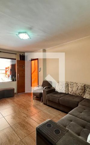 Casa à venda com 325m², 3 quartos e 5 vagas Casa à venda com 325m², 3 quartos e 5 vagasSala