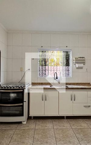 Casa à venda com 325m², 3 quartos e 5 vagas Casa à venda com 325m², 3 quartos e 5 vagasCozinha