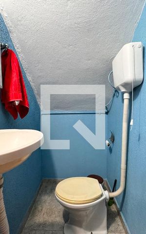 Casa à venda com 325m², 3 quartos e 5 vagas Casa à venda com 325m², 3 quartos e 5 vagasLavabo na garagem