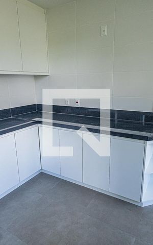 Apartamento à venda com 97m², 3 quartos e 2 vagas Apartamento à venda com 97m², 3 quartos e 2 vagasCozinha