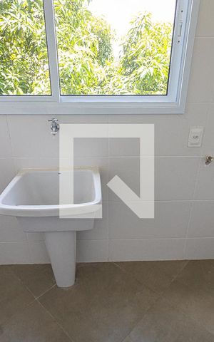 Apartamento à venda com 97m², 3 quartos e 2 vagas Apartamento à venda com 97m², 3 quartos e 2 vagasArea de serviço