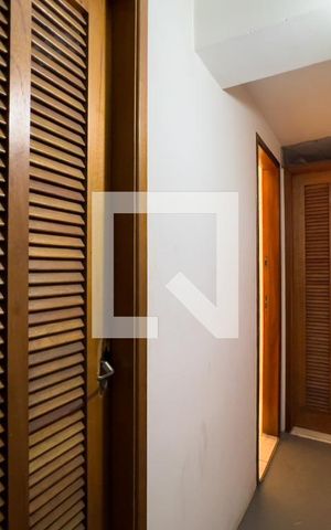 Casa de condomínio à venda com 176m², 3 quartos e 3 vagas Casa de condomínio à venda com 176m², 3 quartos e 3 vagasDepósito