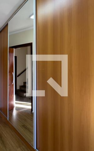 Casa de condomínio à venda com 176m², 3 quartos e 3 vagas Casa de condomínio à venda com 176m², 3 quartos e 3 vagasQuarto 1