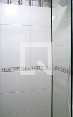 Casa de condomínio à venda com 176m², 3 quartos e 3 vagas Casa de condomínio à venda com 176m², 3 quartos e 3 vagasBanheiro
