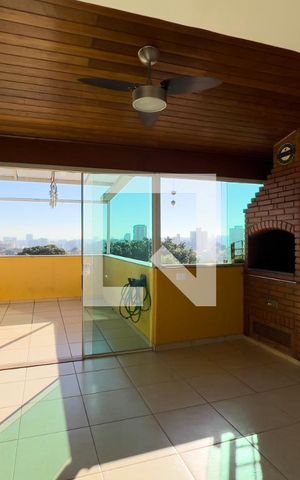 Casa de condomínio à venda com 176m², 3 quartos e 3 vagas Casa de condomínio à venda com 176m², 3 quartos e 3 vagasTerraço