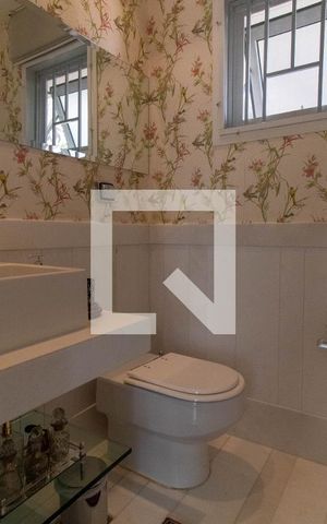 Casa de condomínio à venda com 600m², 5 quartos e 2 vagas