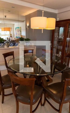 Casa de condomínio à venda com 600m², 5 quartos e 2 vagas