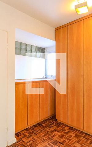 Apartamento à venda com 120m², 2 quartos e 1 vaga Apartamento à venda com 120m², 2 quartos e 1 vagaCloset da Suíte