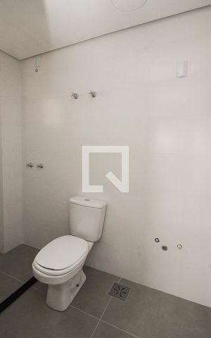 Apartamento à venda com 65m², 2 quartos e 1 vaga Apartamento à venda com 65m², 2 quartos e 1 vagaBanheiro da Suíte