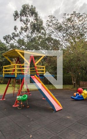 Apartamento para alugar com 145m², 3 quartos e 3 vagasÁrea comum - Playground